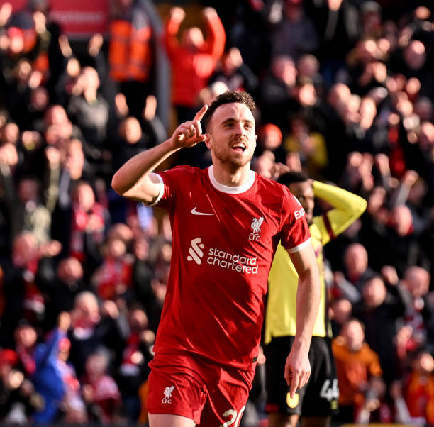 德甲戰(zhàn)術(shù)解析：弗里克式高壓逼搶如何破解？