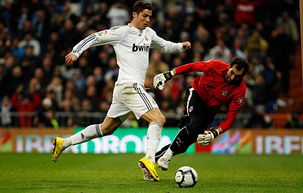 哈蘭德是“新維埃里”還是“新伊布”？探討他的技術(shù)流派