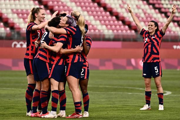 歐冠決賽CCTV轉(zhuǎn)播時(shí)間公布，球迷必看！