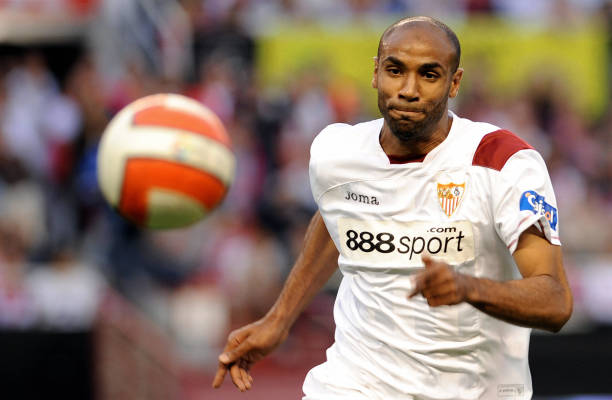 8人制足球場比5人制大多少？倍數(shù)解答