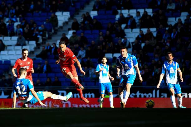 是邊線球還是角球？實戰(zhàn)中容易引發(fā)爭議的底線判罰案例