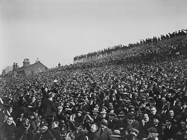 萊萬(wàn)高清圖集：從多特到巴薩的巔峰定格