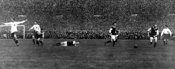 歐洲杯小組賽：荷蘭VS法國，誰能搶占出線先機？