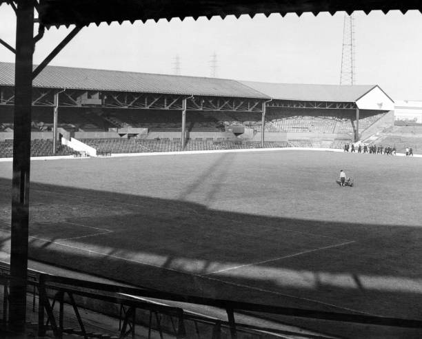 對比原版！實(shí)況足球2010漢化版有哪些改進(jìn)？