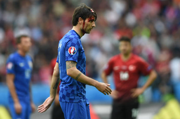 喬治娜最新紅毯造型盤點(diǎn)！高貴優(yōu)雅氣場(chǎng)全開(kāi)