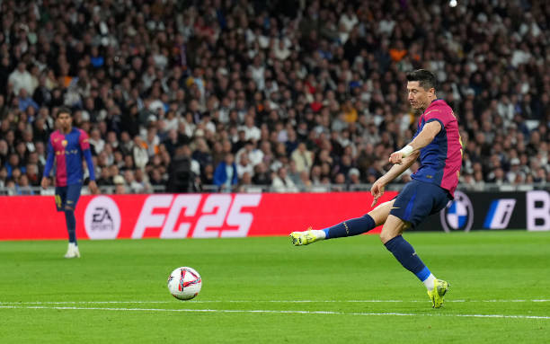 中超新紀元開啟！2004賽季首輪申花vs魯能，比賽細節(jié)全解析