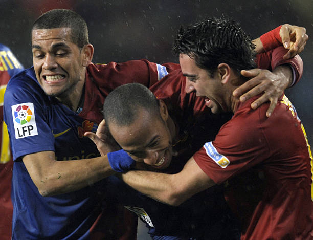 頭球藝術(shù)大師：那些用頭書寫傳奇的足球巨星