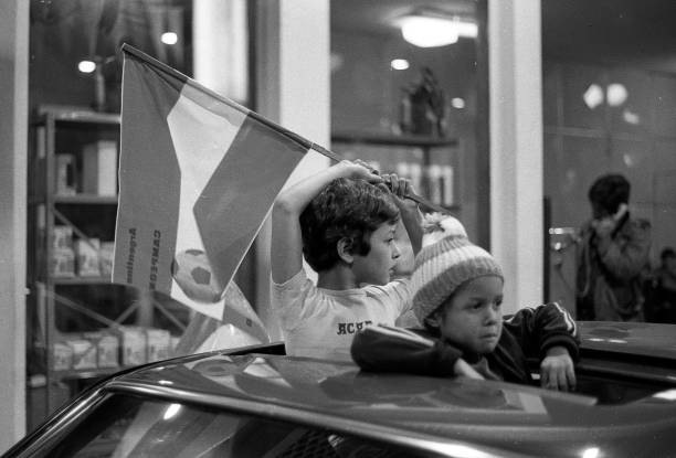 姆巴佩的技術(shù)與爆發(fā)力：為何他如此難以防守？