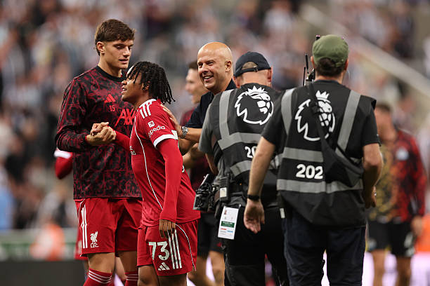 貝克漢姆的逆境成長(zhǎng)：堅(jiān)韌不拔的意志如何塑造傳奇