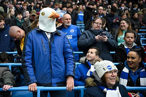 歐冠決賽首發(fā)陣容揭曉：誰將引領(lǐng)巔峰對決？