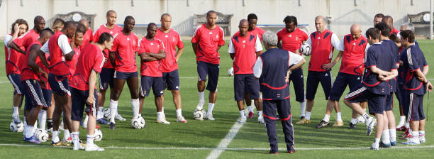 8足球直播吧：實時比分與專業(yè)賽事分析