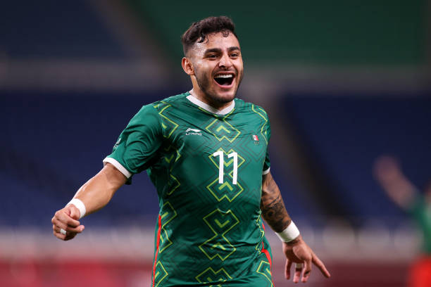 德甲沙拉盤：一個(gè)盤子的傳奇足球故事