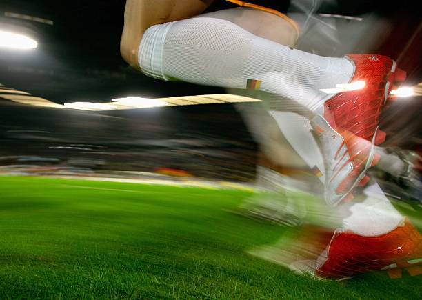 攻守兼?zhèn)?！盤點(diǎn)那些進(jìn)球如麻的傳奇后衛(wèi)