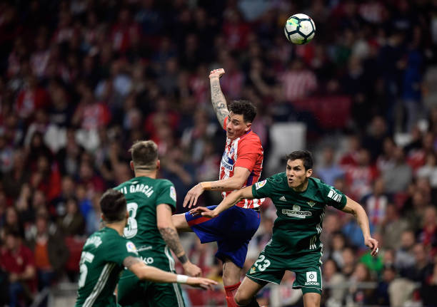 歐冠比賽頻率揭秘：從小組賽到?jīng)Q賽的時間安排