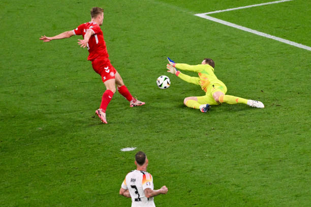 盤點(diǎn)梅西最令人難忘的進(jìn)球瞬間