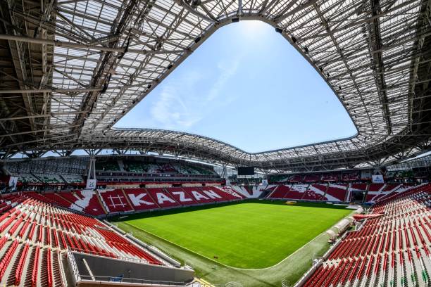 歐冠16強(qiáng)全部出爐：豪門(mén)云集，誰(shuí)能問(wèn)鼎歐洲之巔？