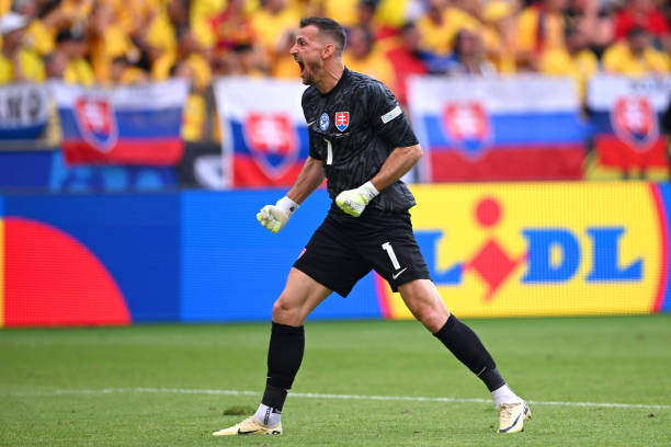 日本VS印尼足球?qū)Q：直播入口與實(shí)時(shí)比分更新