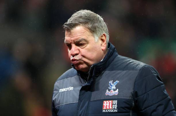 親情無(wú)價(jià)：巴喬成名前與父母合影視頻感動(dòng)萬(wàn)千球迷