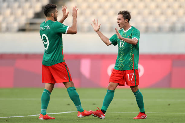 歐冠最佳門(mén)將獎(jiǎng)：雅辛獎(jiǎng)的評(píng)選機(jī)制與歷史得主