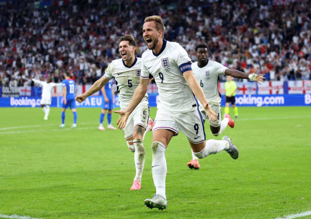 巴黎失冠內(nèi)幕：2021賽季法甲冠軍爭(zhēng)奪戰(zhàn)的轉(zhuǎn)折點(diǎn)