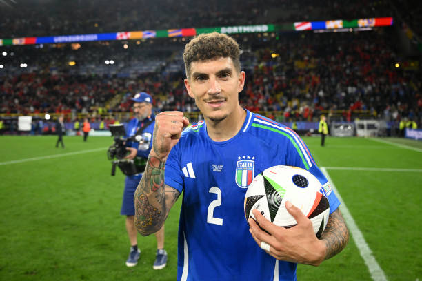 想知道C羅在FIFA足球世界屬于哪支球隊(duì)？看這里！