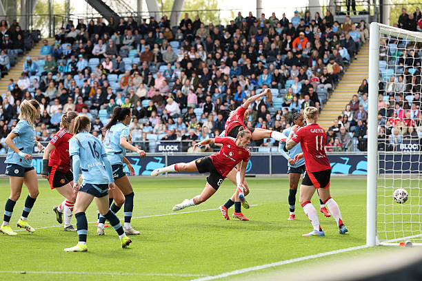 點球判罰手勢背后的足球規(guī)則邏輯