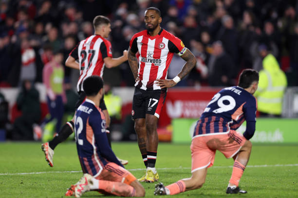 設(shè)計解析：探秘2021歐冠用球“星耀伊斯坦布爾”的獨(dú)特設(shè)計與科技