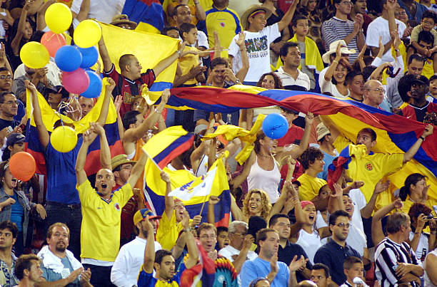 超越時代的巨星：世界足壇十大最具影響力球員