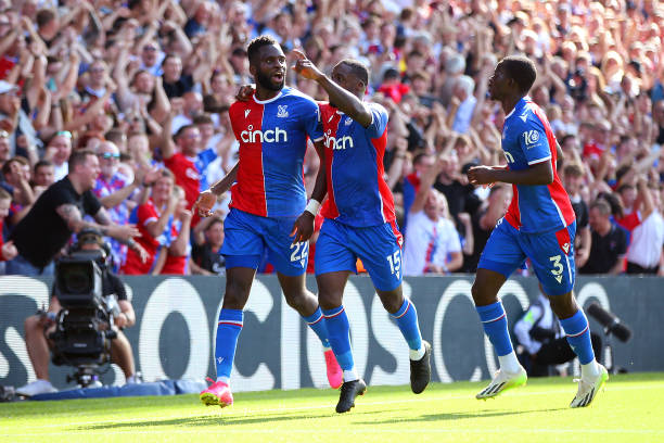 青少年足球訓(xùn)練：任意球基礎(chǔ)動(dòng)作與常見錯(cuò)誤糾正