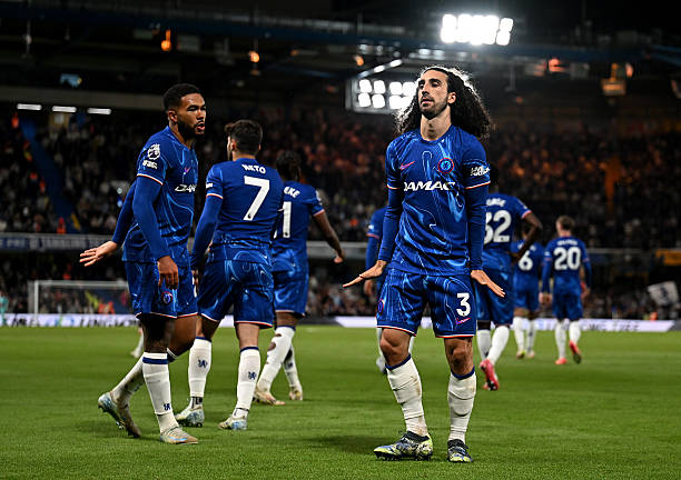 足球戰(zhàn)術(shù)分析：點球和定位球的優(yōu)缺點對比