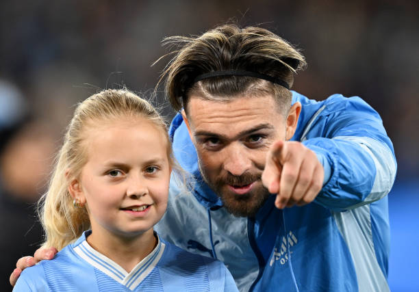 歐冠官方直播平臺(tái)對(duì)比：哪個(gè)App提供最佳觀賽體驗(yàn)？