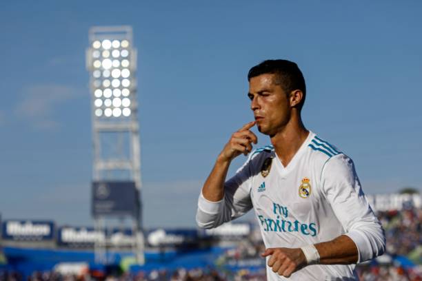 潛龍的角色設(shè)計靈感：從機械到擬人化的轉(zhuǎn)變過程