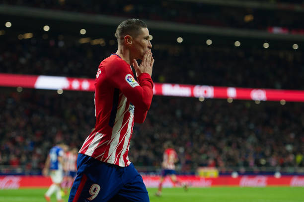 對比歐洲五大聯(lián)賽：德甲標志設計的獨特之處