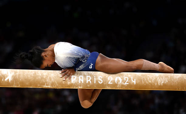 冰墩墩背后的故事：設計師團隊與創(chuàng)作歷程