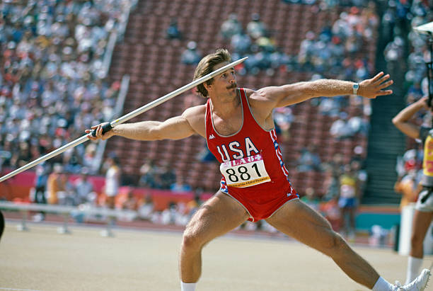 游泳奧運金牌瞬間：那些令人難忘的觸壁時刻