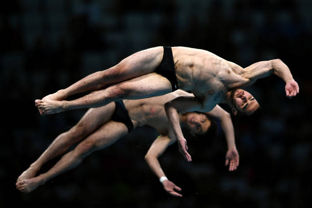 誰更勝一籌？吳敏霞與郭晶晶的跳水生涯對比