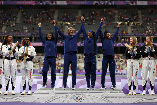 菲爾普斯在100米自由泳中的個人最佳成績是多少秒？