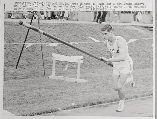 賽后控制中心在田徑比賽中的職責與重要性