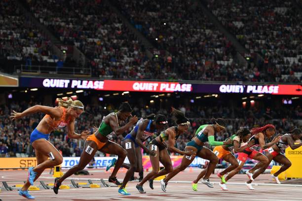 重溫經(jīng)典時(shí)刻：CCTV5跳水決賽回放，感受水花消失的魔力