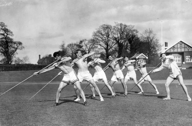 從熱戀到長(zhǎng)跑：愛(ài)情不同階段的相處之道