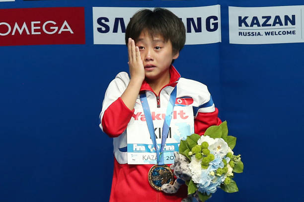 蘇炳添的突破時(shí)刻：回顧那些改寫(xiě)亞洲紀(jì)錄的瞬間