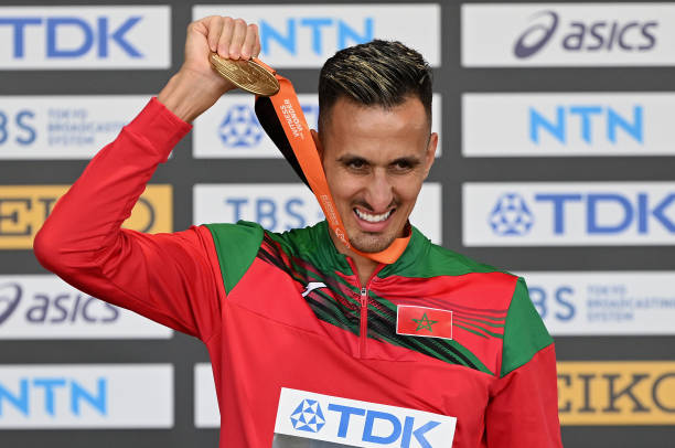 標(biāo)槍投擲：如何掌握正確的出手角度與力量控制