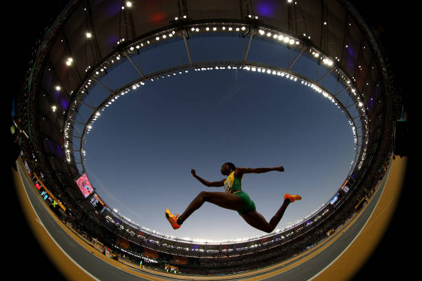 吳敏霞的美麗蛻變：從奧運冠軍到時尚女神