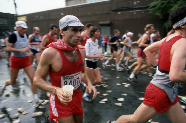 寧澤濤退役引發(fā)思考：運動員生涯的挑戰(zhàn)與抉擇