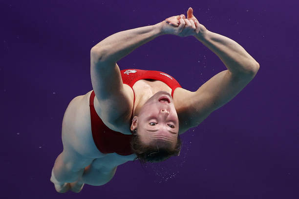 陳芋汐父母談?dòng)齼航?jīng)：從普通家庭到奧運(yùn)冠軍的成長之路