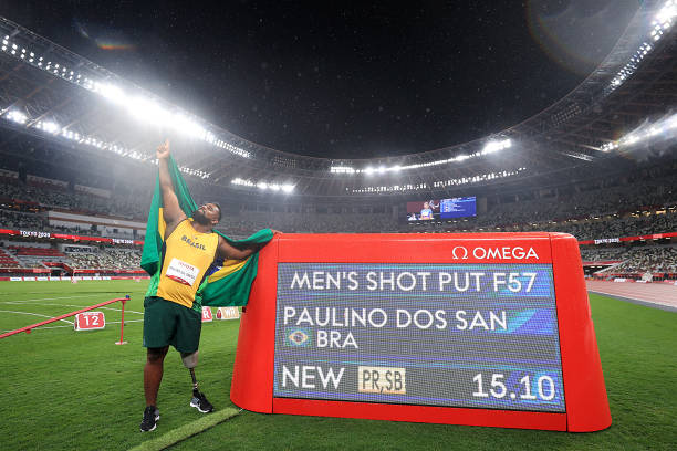 從奧運(yùn)冠軍到時(shí)尚辣媽：吳敏霞的身材蛻變之路