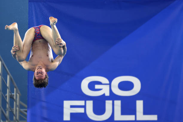 謝震業(yè)200米退賽引發(fā)關(guān)注，團(tuán)隊(duì)尚未回應(yīng)