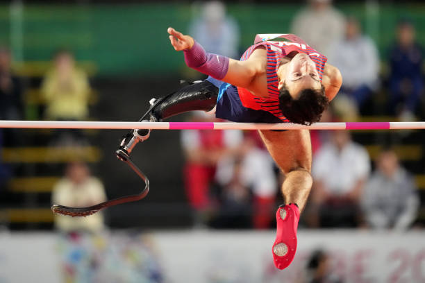 吳敏霞的現(xiàn)任職業(yè)是什么？揭秘她的多重身份！