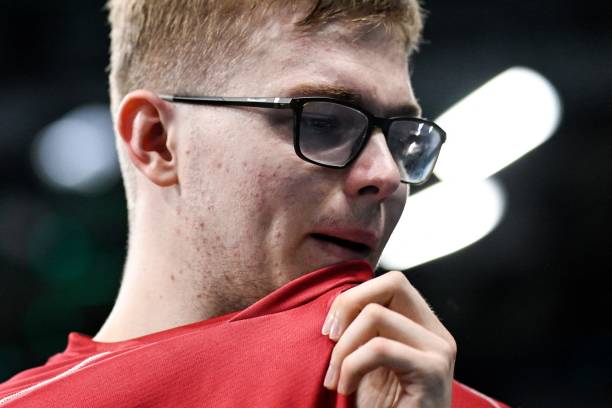 從默默無(wú)聞到世界第一！男子乒乓球新科冠軍的逆襲之路