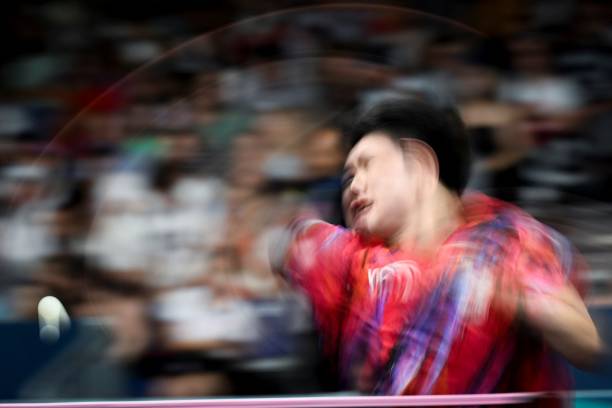 德國(guó)乒乓俱樂部邱竣的訓(xùn)練日常：汗水與堅(jiān)持